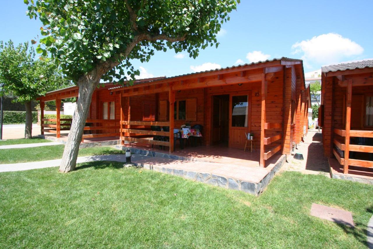 Camping Joan Bungalow Park Камбрильс Экстерьер фото